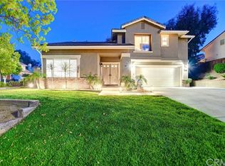 160 Suffolk St, Corona, CA 92882