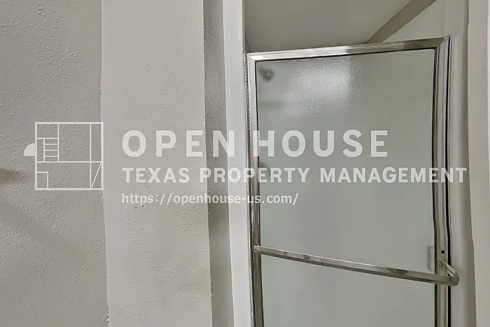 5905 Nanci Dr — Photo 11