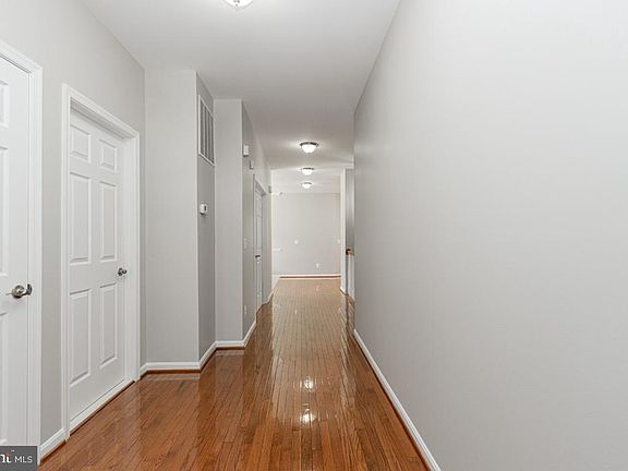 2nd image of 16 Dabney Ct