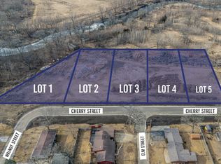 3 Marian Ln #1, Hudson, IA 50643