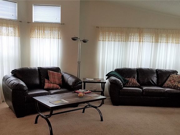 4th image of 1925 Cranberry Ln SE #90