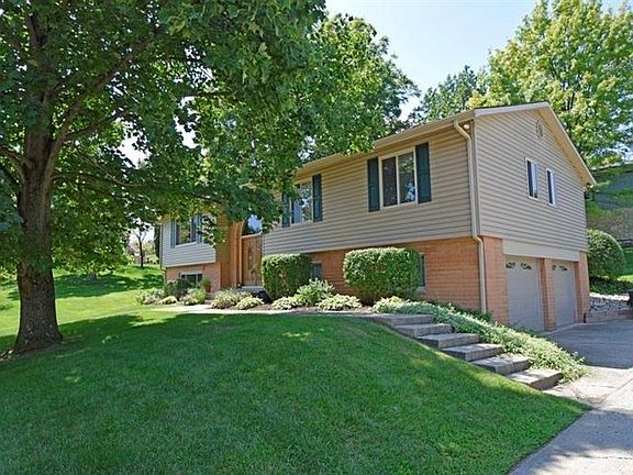 2nd image of 5849 Red Oak Dr