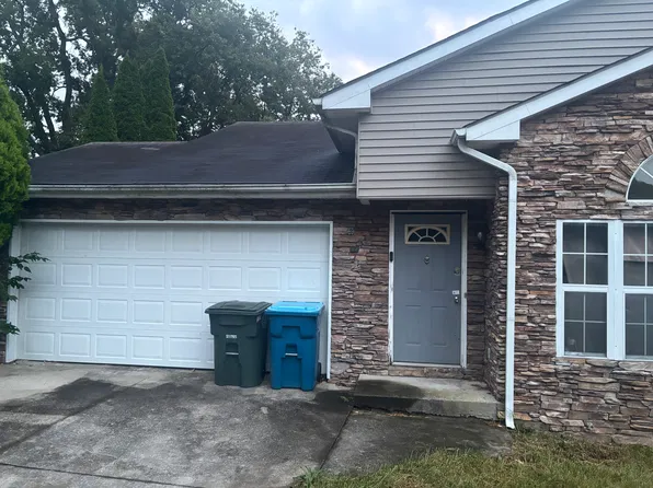 136 Salem Ct, Georgetown, KY 40324