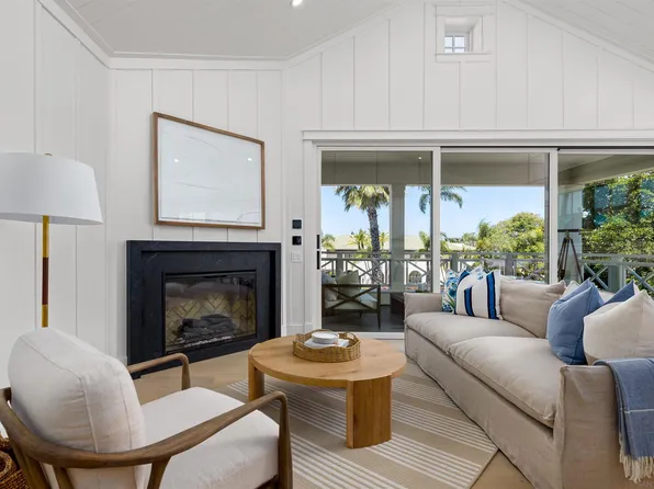 747 Orange Ave #301, Coronado, CA 92118