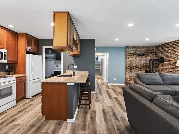 5th image of 14295 55th St N