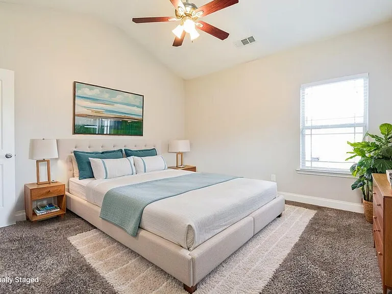 547 Joneus Dr — Photo 10