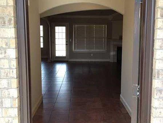 3rd image of 2700 SW Warberry Ave