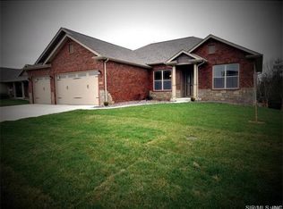 1243 Rutledge Dr, Troy, IL 62294