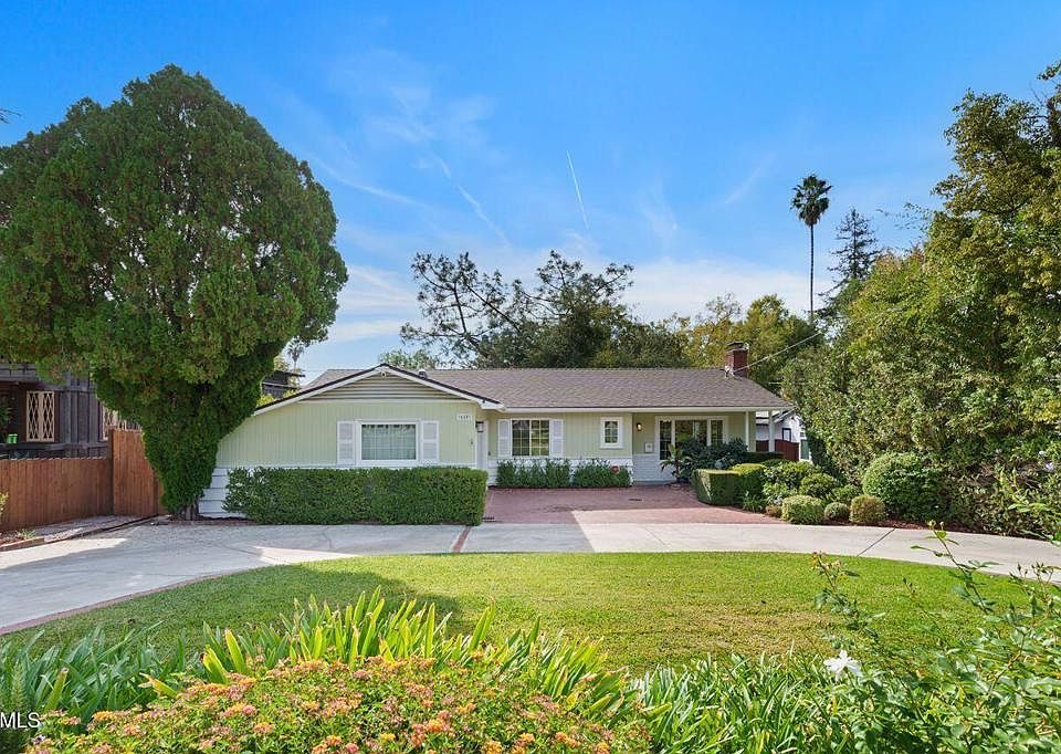 1st image of 610 Manzanita Ave