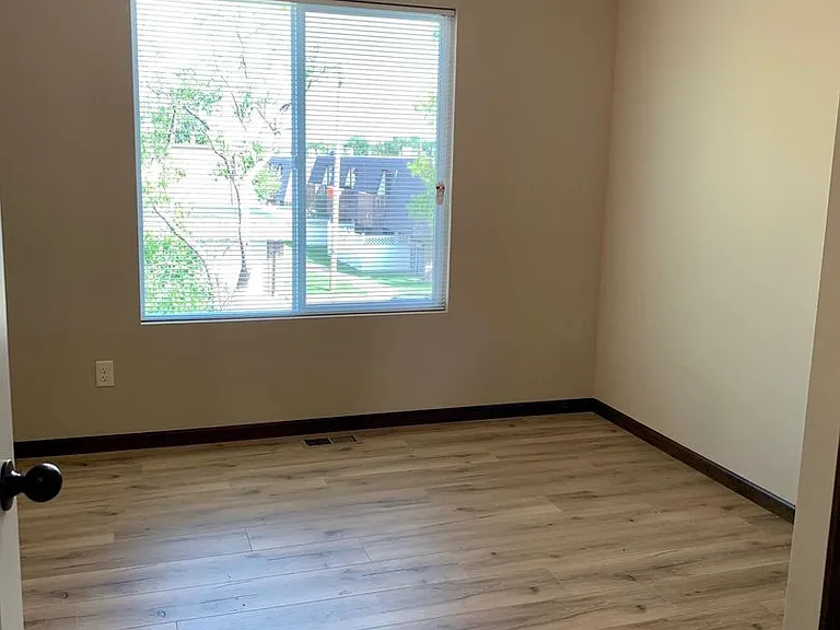 8748 E Harry Ct — Photo 17