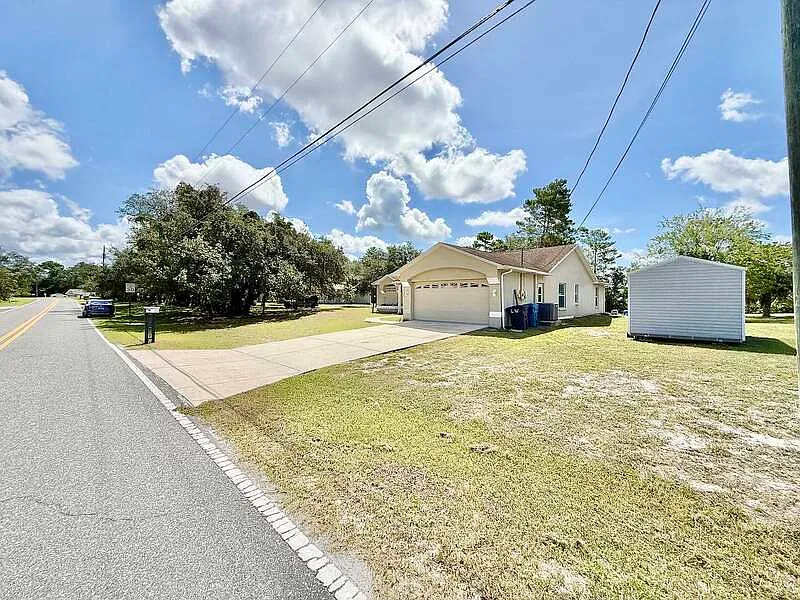 3 bed, 2.0 bath, 1708 sqft, $1,950 — Photo 4