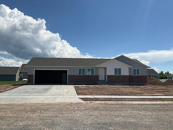 2nd image of 4360 Glade Loop
