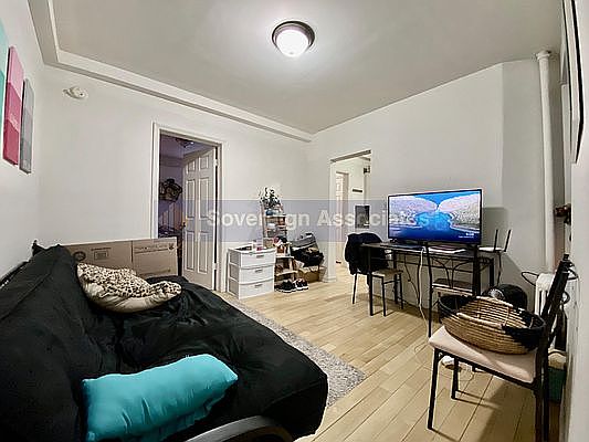 5th image of 1270 1st Ave #31A
