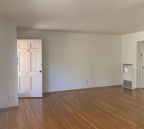 4th image of 1045 Noel Dr APT 2