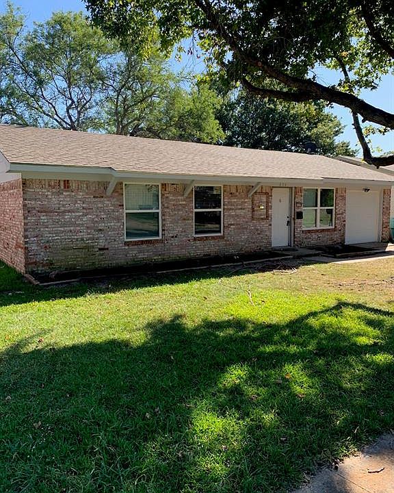 1st image of 616 E Martin Ln