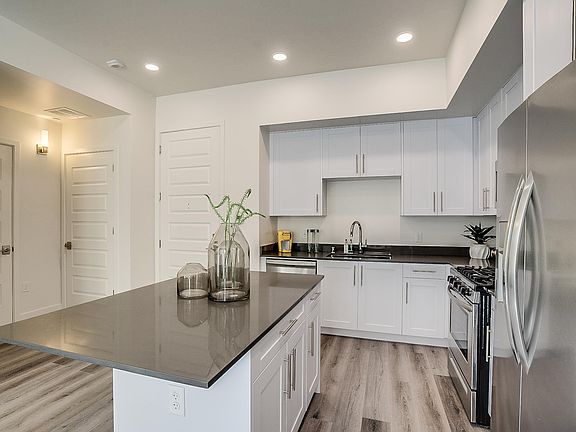4th image of 7300 E Earll Dr #3023