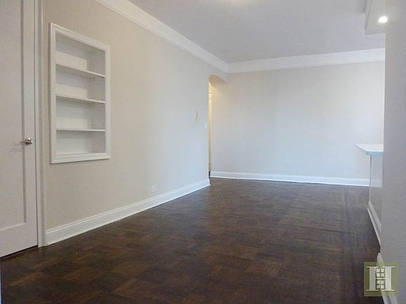 5th image of 11115 75th Ave APT 6M