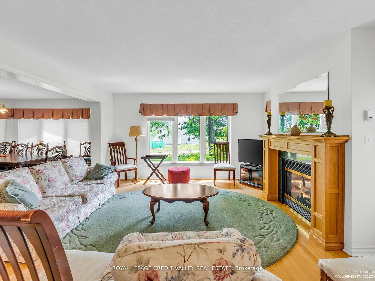 3 bed, $3,999 — Photo 4