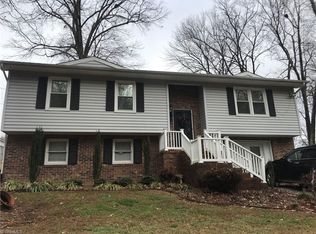 179 Village Dr, Eden, NC 27288