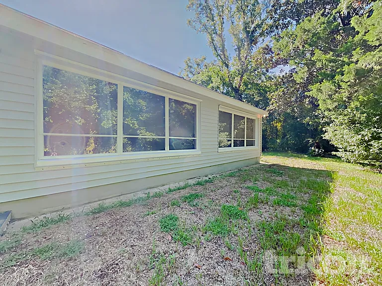 36 Redbay Ct W — Photo 31