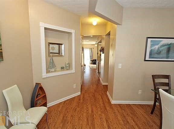 4th image of 1382 Penhurst Dr