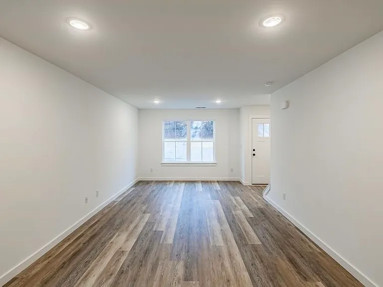 267 Vanderbilt Rd — Photo 5
