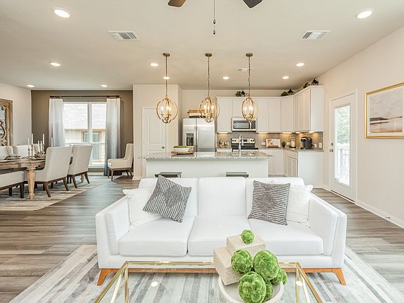 7th image of this home