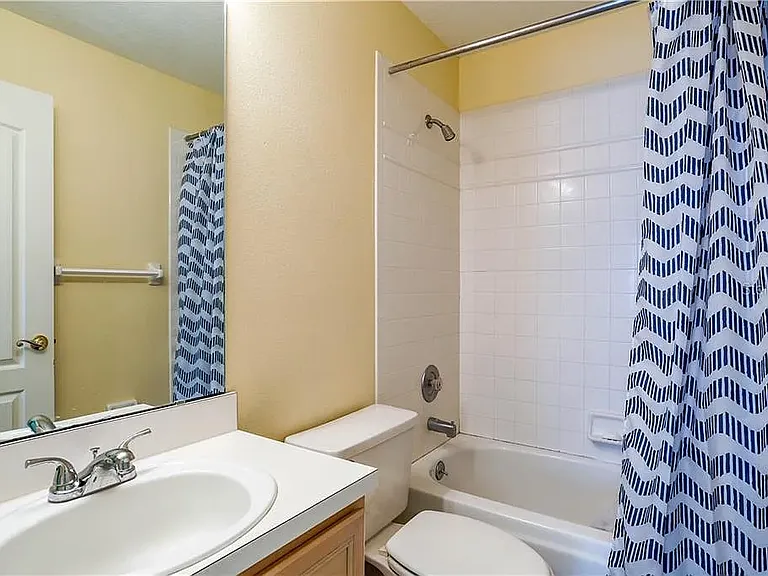 1748 Hunters Greene Ct — Photo 9