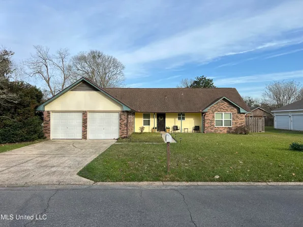 116 Royal Dr, Long Beach, MS 39560