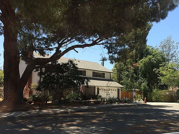 Approaching  the cul-de-sac