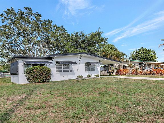 3rd image of 119 E Arbor Avenue