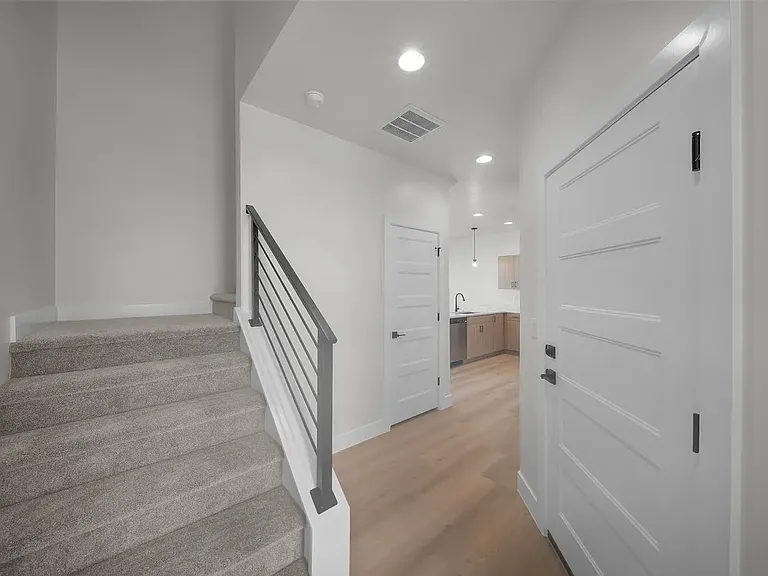 2305 E Kiabito Ln — Photo 12