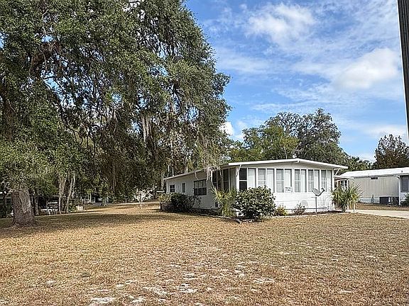 side yard, common area