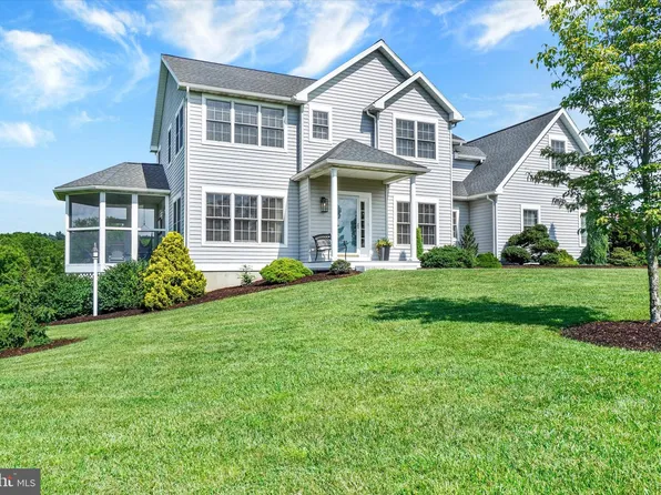 17228 Dolf Rd, Stewartstown, PA 17363