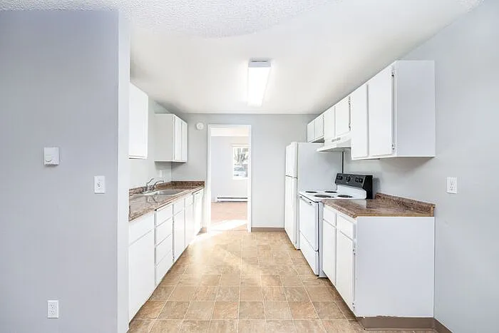 8332 SW 21st Ave #1 — Photo 6