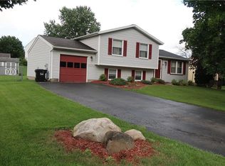 308 Vollmer Pkwy, Rochester, NY 14623