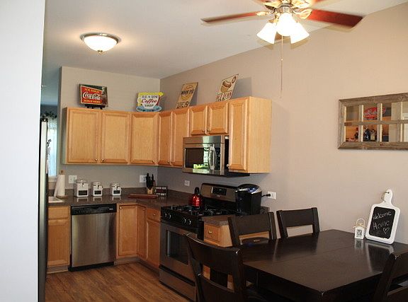 3rd image of 9050 Mansfield Dr #0