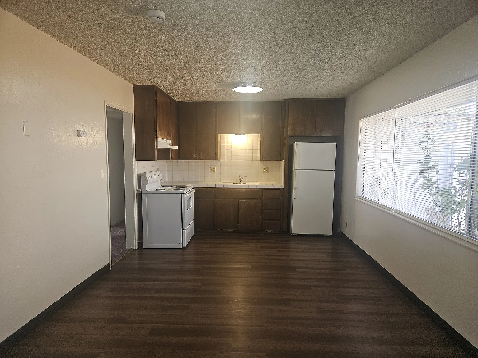 3 bed, $1,750 — Photo 2