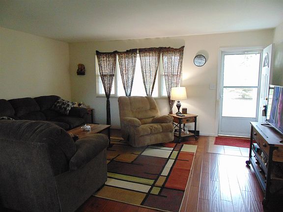 3rd image of 10701 N Faye Ave