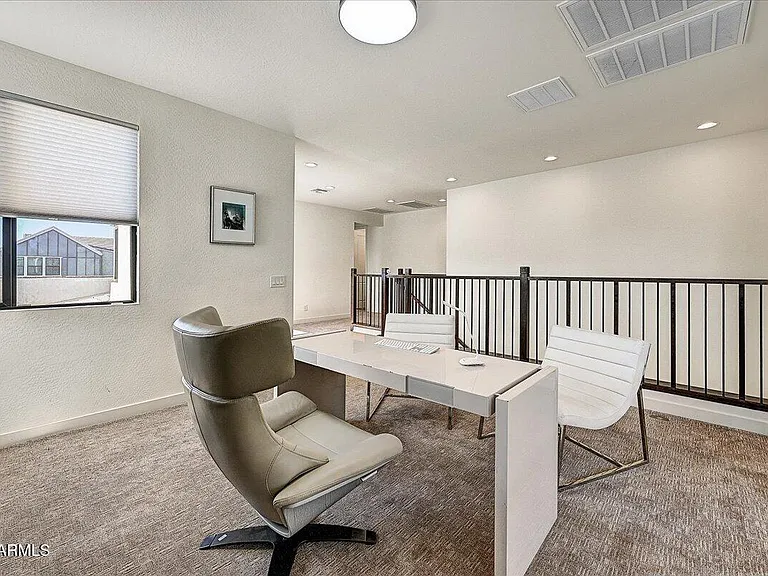 829 E Monte Way — Photo 34