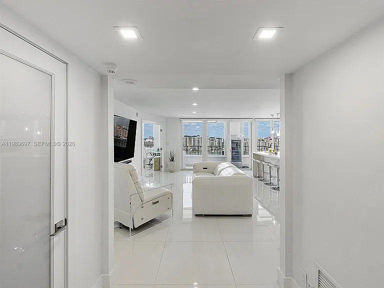 550 S Ocean Blvd #1509 — Photo 4