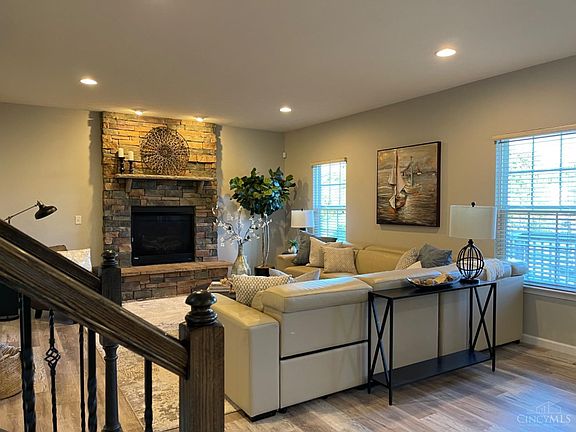4th image of 1433 Woodbury Glen Dr