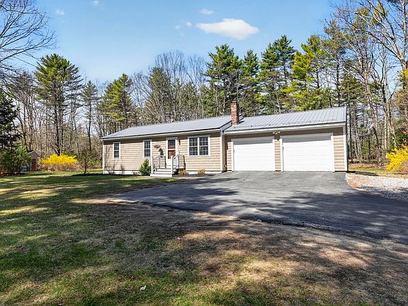 3rd image of 10 Standish Neck Road