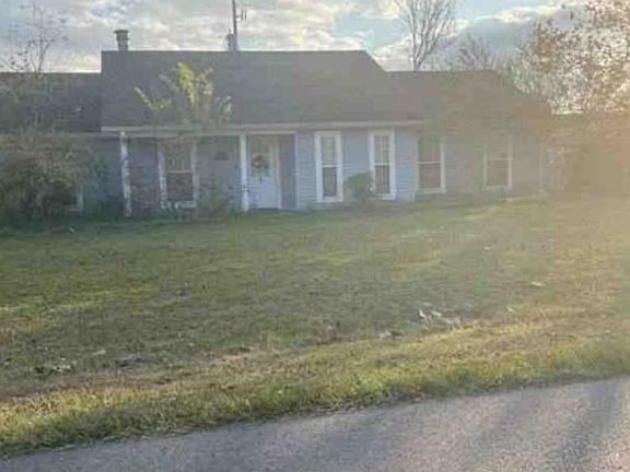 4th image of 37417 Southwood Village Ave