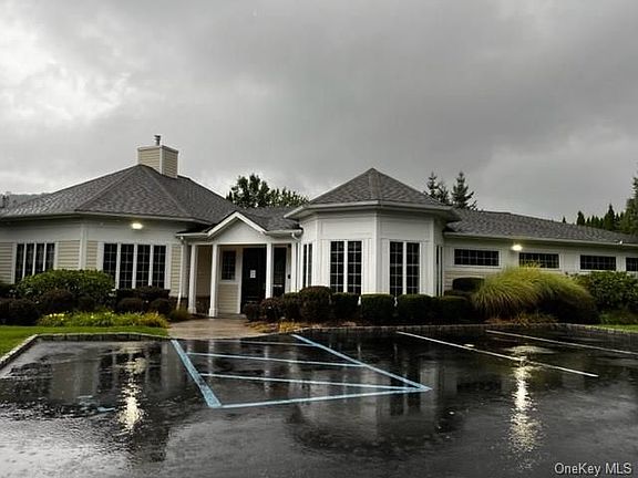 5th image of 33 Augusta Dr #53