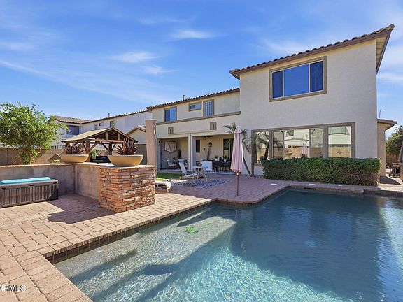 3rd image of 2680 E COCONINO Drive