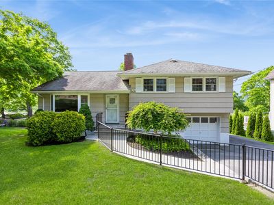789 Warren Avenue, Thornwood, NY, 10594