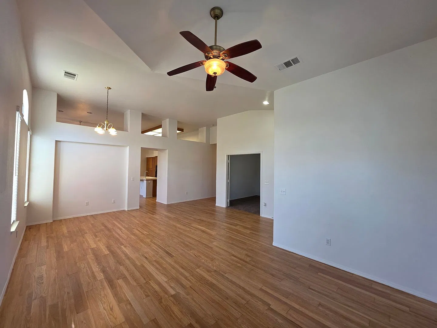 3 Car Garage — Photo 2