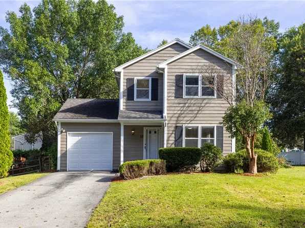 10 Trillium Ln, West Henrietta, NY 14586
