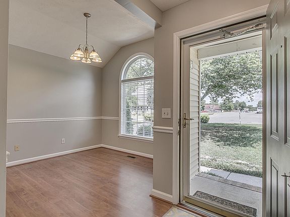 3rd image of 1314 Knight Dr